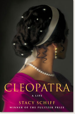 El guion se basa en el libro "Cleopatra: A Life", de la estadounidense Stacey Schiff