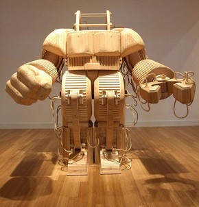 Micahel Rea, "Porsthetic suit for Stephen Hawking with Japanese Steel"/ Photo Credits: Contemporary Art Museum of Virginia Beach